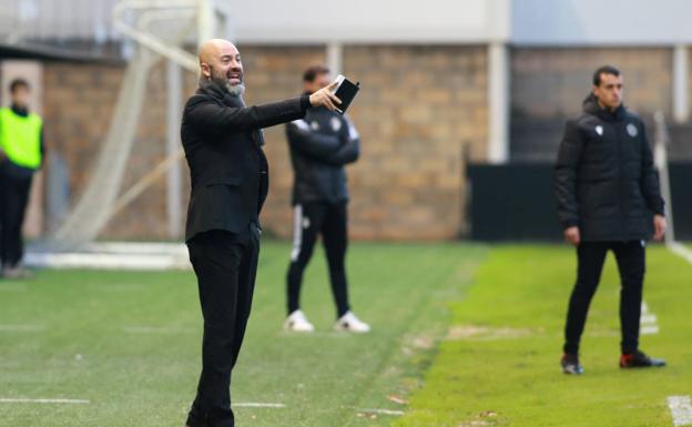 Movilla: «El Barça Atlètic tiene jugadores que nos van a demandar el máximo»