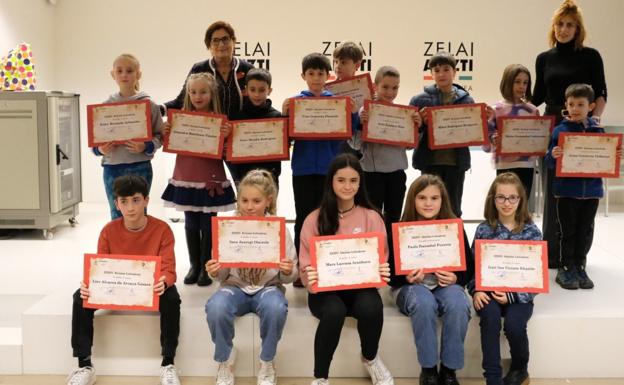 Entregados los premios de los concursos de redacción y christmas navideños