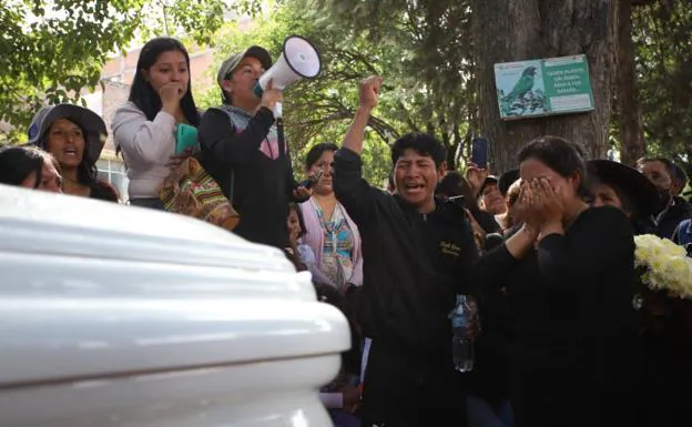 The funeral of one of the demonstrators who died in Ayacucho. 