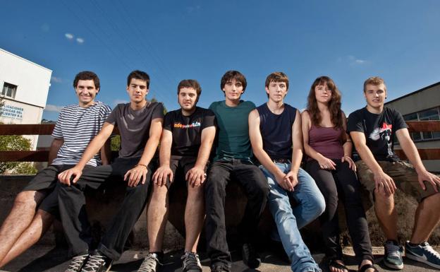 Skakeitan taldearen 'azken-azkena', Oialumen otsailaren 11an