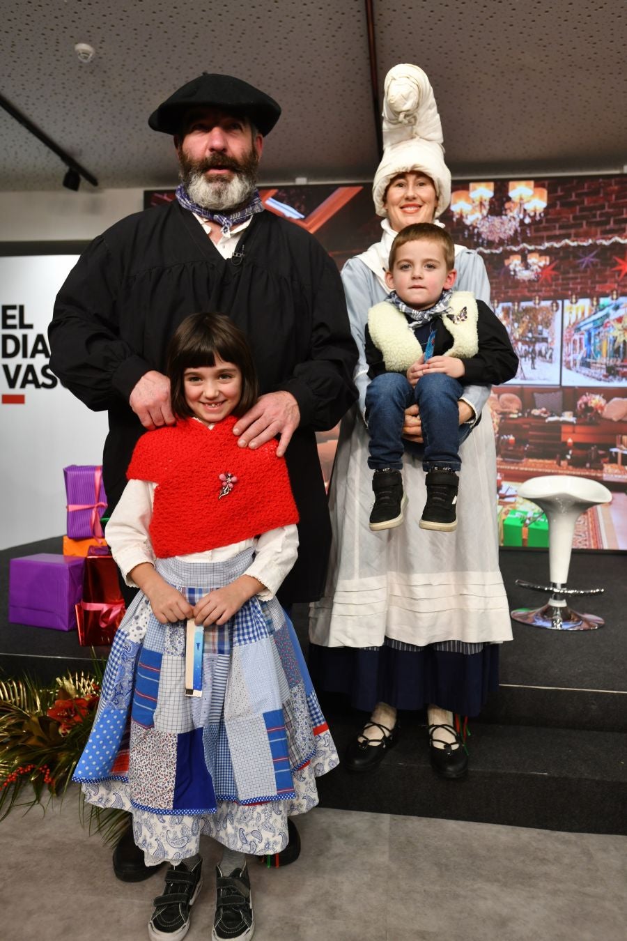 Olentzero eta Mari Domingi, El Diario Vasco-n