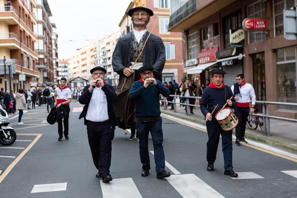 Ilusión por recibir a Olentzero