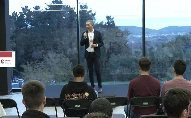 Industria Eguna y New Culturers Gunea