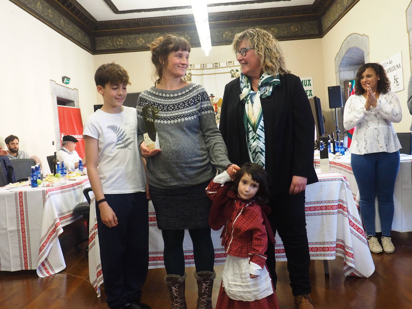 Gran ambiente en la feria de Gabon Zahar de Elgoibar