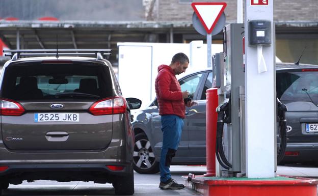 Los hogares afrontan las subidas de precios más altas en décadas con el ligero alivio del IVA