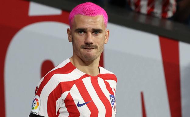 Pelo rosa, el nuevo y nada discreto look de Griezmann