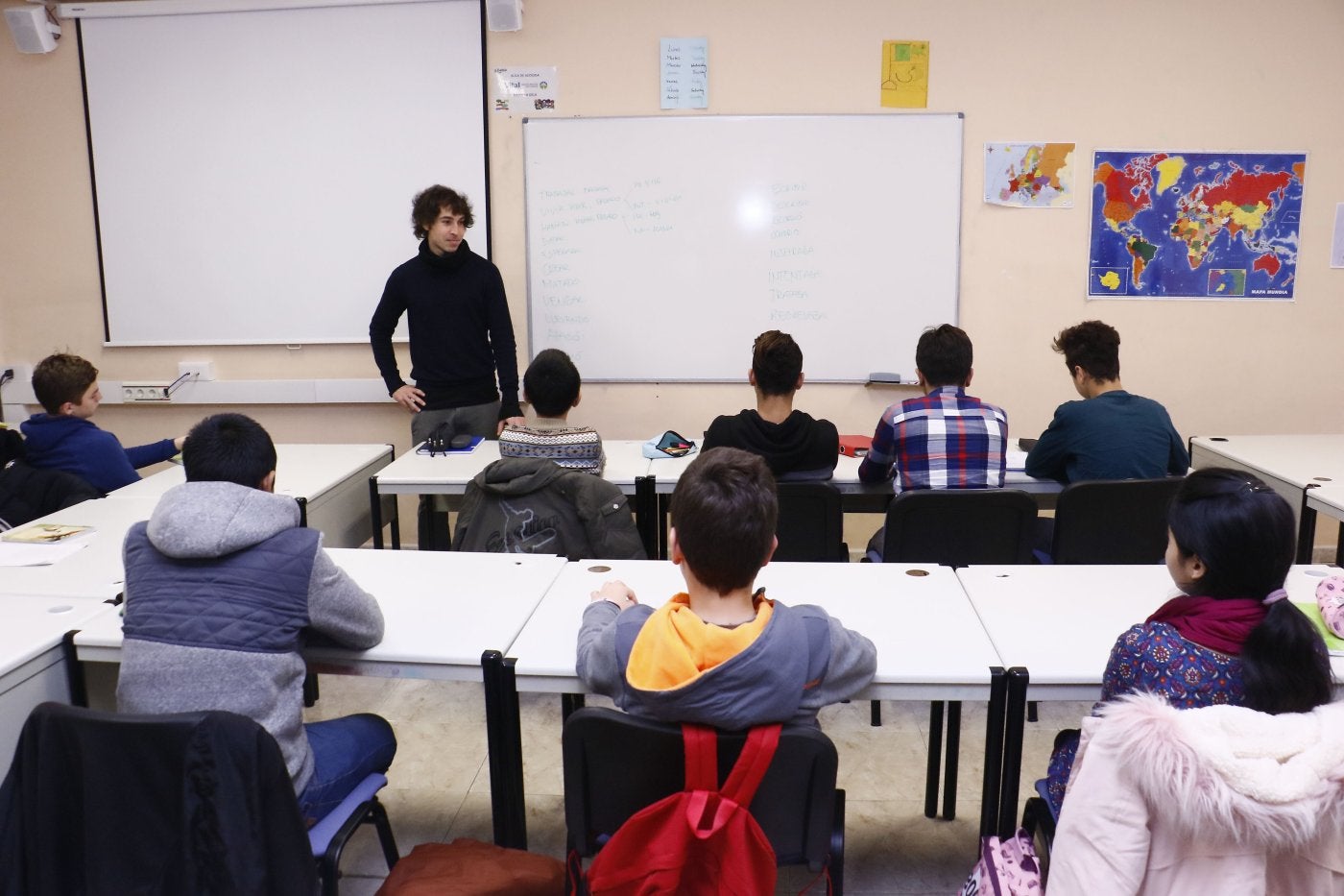 Euskadi es la comunidad donde más ha crecido la tasa de alumnos extranjeros desde 2008