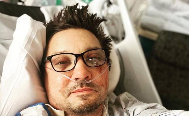 El actor de Marvel Jeremy Renner reaparece tras su grave accidente: «Gracias por vuestro cariño»