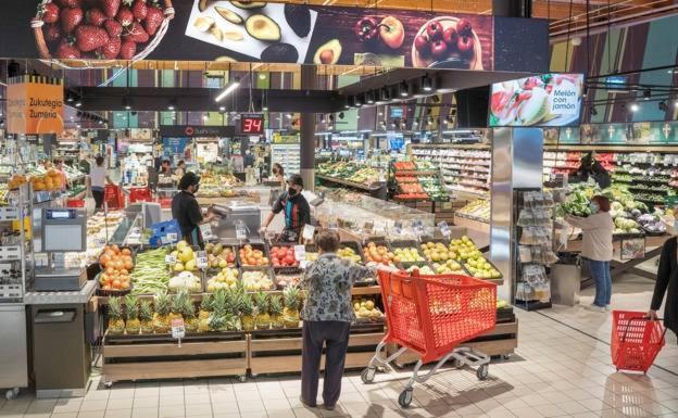 Eroski asegura que está cumpliendo con la normativa de la rebaja del IVA desde el pasado 1 de enero