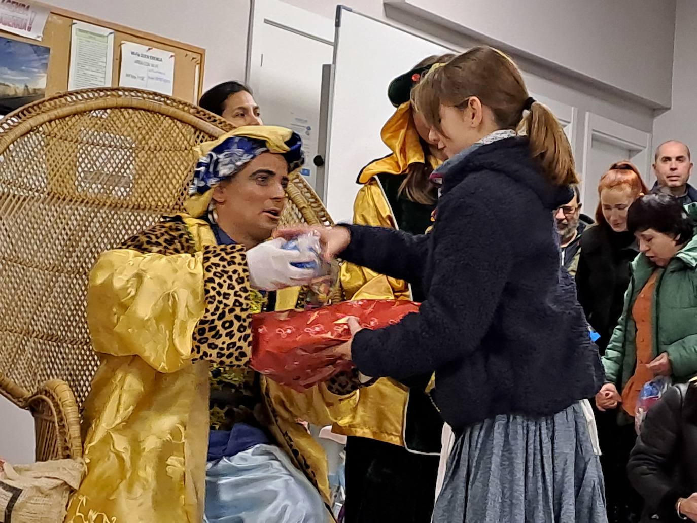 Errege Magoak Goierriko kaleetan