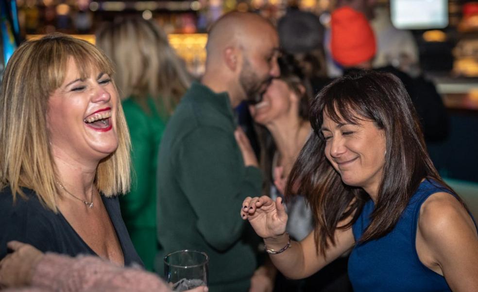 Bailar, reír y recordar, la otra alternativa de un sábado a la tarde