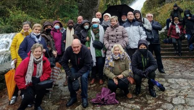Cobro de la cuota anual de socio de Zaharren Babeslekua
