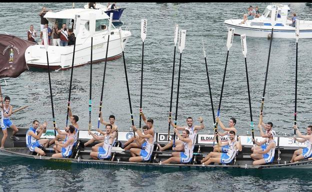 Doblete de Kaiarriba en la jornada inaugural de la liga de bateles en Pasaia