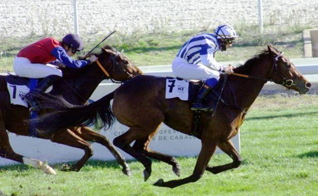 Arizkorreta estrena el año con triunfos en Pau y Sevilla