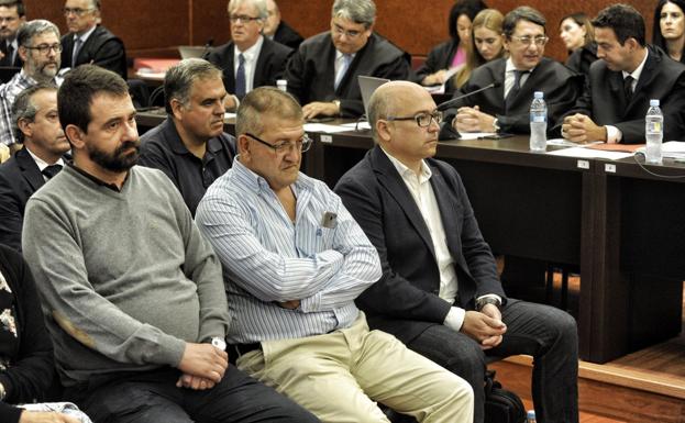 La sentencia del caso De Miguel complica la estrategia electoral del PNV ante Bildu