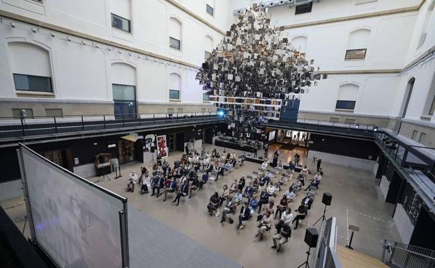 Los centros culturales recortan sus horarios para paliar el encarecimiento del gasto energético