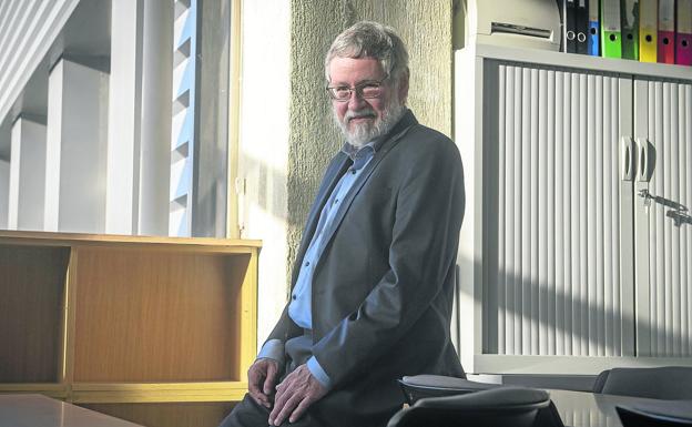 Burkard Hillebrands: «Todo aquello que te inspire puede dar lugar a una idea en la ciencia»