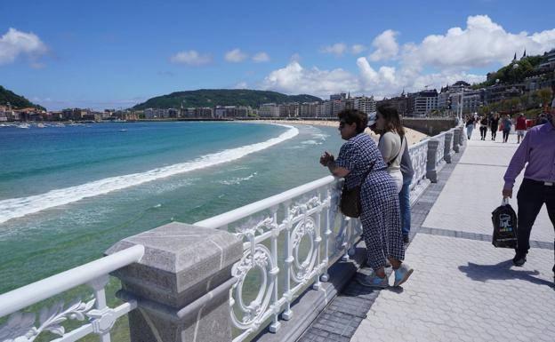 Euskadi bate récord de turistas: más de cuatro millones en 2022