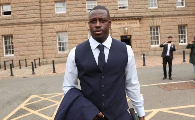 El futbolista francés Benjamin Mendy, absuelto los cargos de seis violaciones y de una agresión sexual