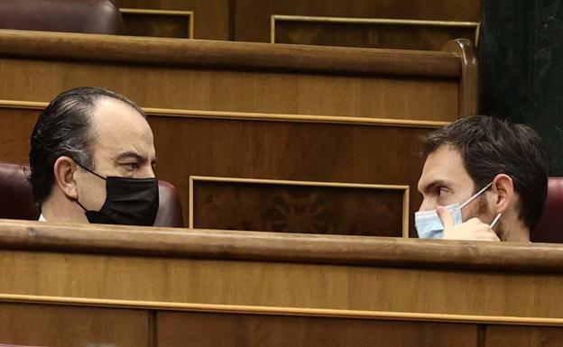 El PP ultima el fichaje en Navarra de los dos diputados que fueron expulsados de UPN