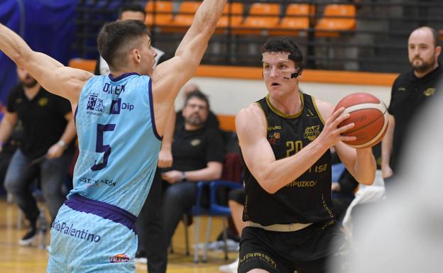 Kevin Buckingham tiene tocado el menisco y será su evolución la que marque si vuelve a jugar