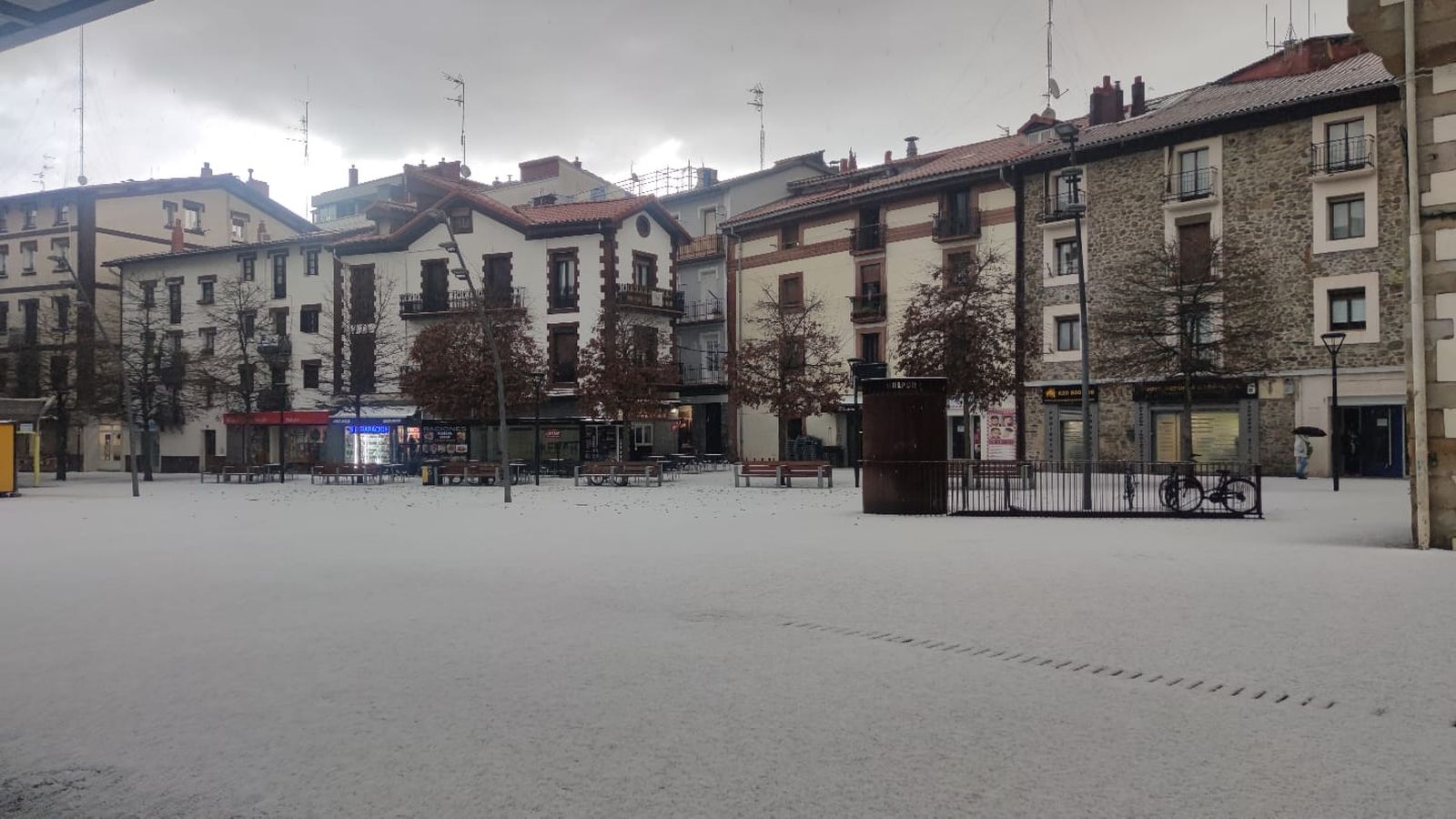 Espectacular granizada en Lasarte-Oria