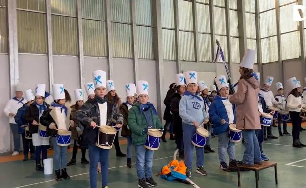 Alumnos del colegio Larramendi hacen sonar los primeros redobles