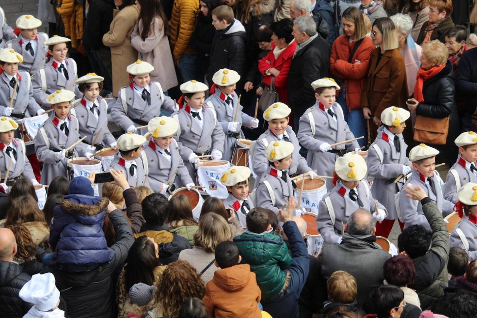 Eguzkiarekin ederragoa da Danborrada!