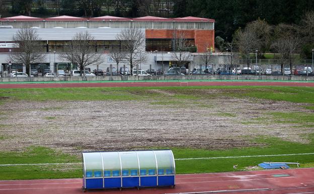El césped del Miniestadio de Anoeta, «deficiente» para la práctica del rugby