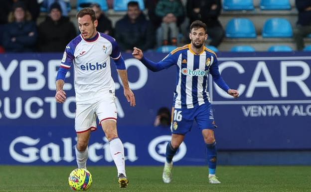 Jon Bautista: «Me gustaría llevar más goles, pero estoy contento»