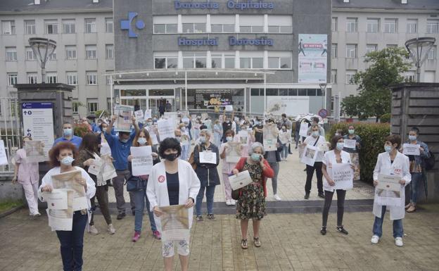 Las enfermeras se concentrarán frente al Hospital Donostia para denunciar el «caos» en los procesos de OPE de Osakidetza