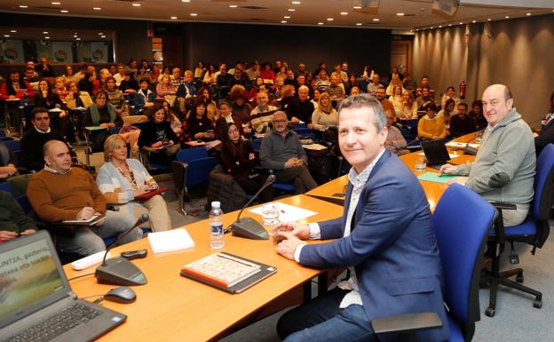 Bildarratz defiende que el Gobierno Vasco interpreta «con lealtad» el pacto educativo