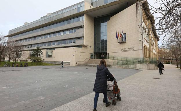 «Nos dijo que había abusado de su novia cuando estaba dormida y se puso a llorar»