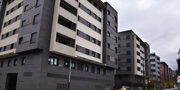 A la venta las últimas tres viviendas de protección oficial de la calle Filipinak