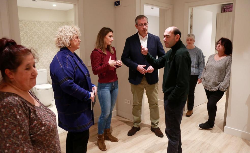 «Estamos muy felices en el piso. Somos familia»