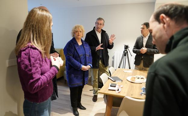 Gipuzkoa abre tres nuevas viviendas para personas con discapacidad intelectual