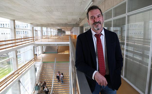 Iñigo Urrutia: «Los alumnos reivindican cada vez más la defensa de sus derechos»