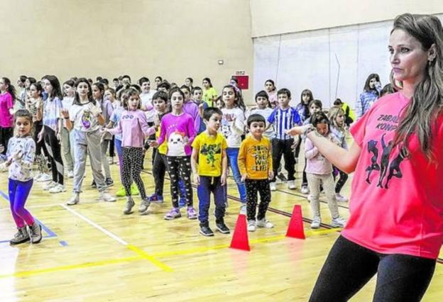 El Carnaval de Vitoria prepara su gran coreografía para el día 18