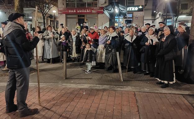 La tradición volvió a tomar las calles de toda la bahía la víspera de San Águeda
