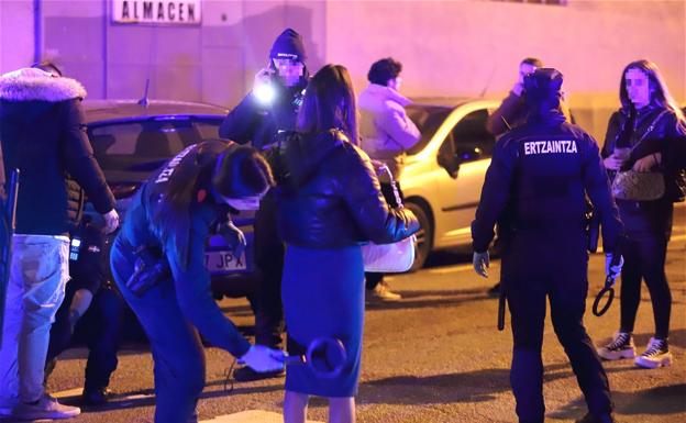 Euskadi analiza el encaje legal para obligar a las discotecas a implantar detectores de metales