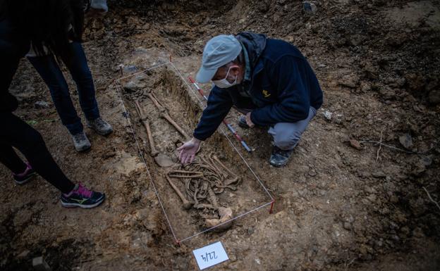 La Ley de Memoria Histórica recogerá un censo de damnificados por la Guerra Civil y la dictadura