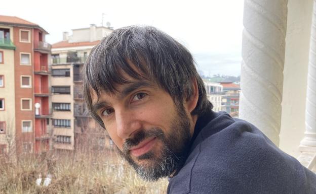 Iñaki Rikarte: «El teatro de máscaras está muy ligado con la esencia del teatro»