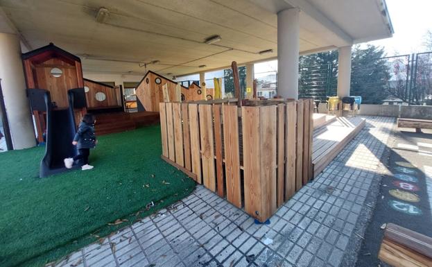 El colegio Karmengo Ama de Trintxerpe inauguró su nuevo patio de recreo