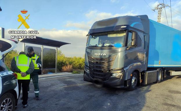 Interceptado un camionero en Murcia que superaba en más de nueve veces la tasa máxima de alcohol permitida