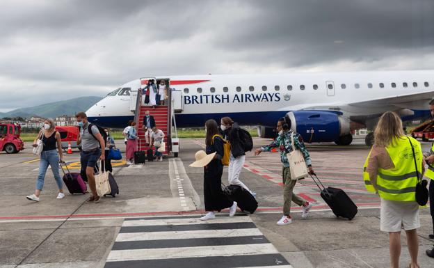Un 45% más de pasajeros en el aeropuerto de Hondarribia en enero que antes de la pandemia