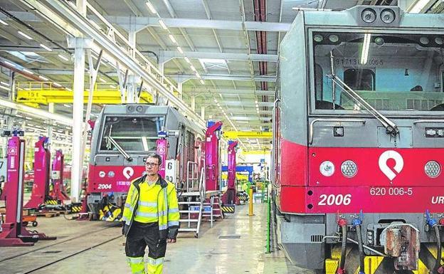 Euskotren intenta poner en servicio 8 locomotoras sin uso desde que se compraron hace una década