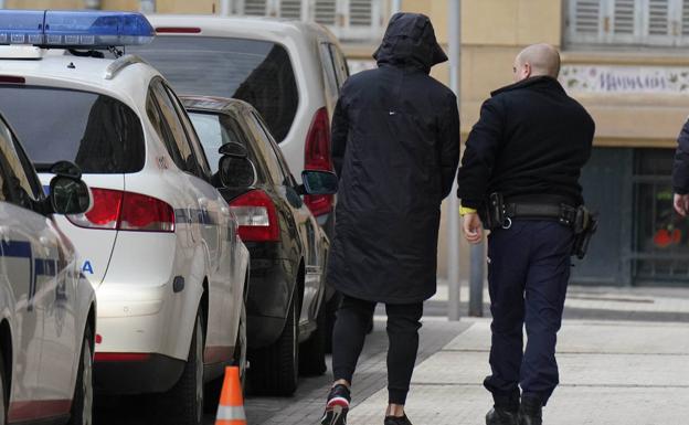 El violador en serie de Gipuzkoa pide rebajar de 18 a 13 años de cárcel la condena por tres agresiones