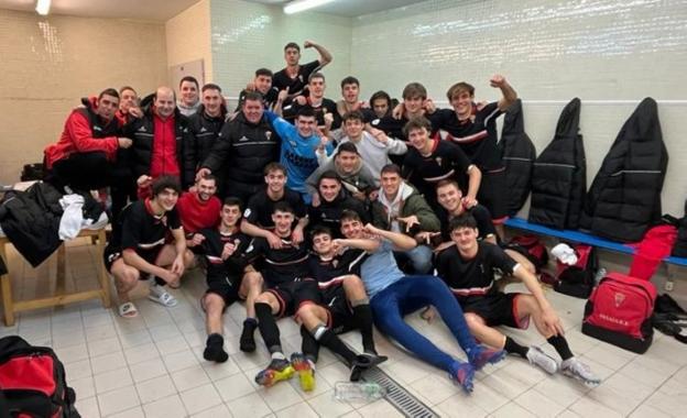 El Pasaia ganó por goleada al Touring en el derbi comarcal