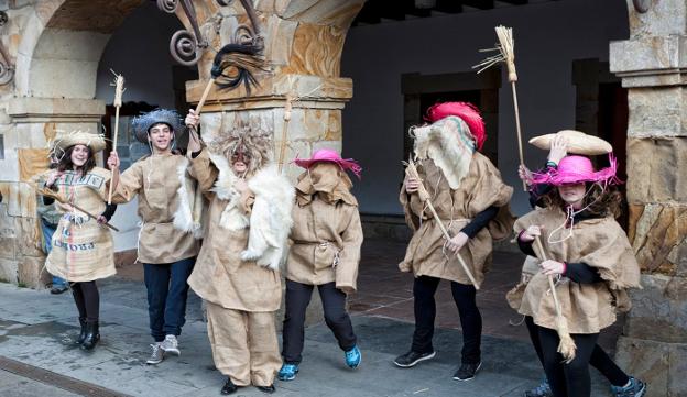 El Lintx dará mañana la bienvenida oficial al Carnaval legazpiarra