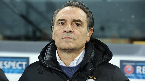 El Galatasaray destituye a Prandelli
